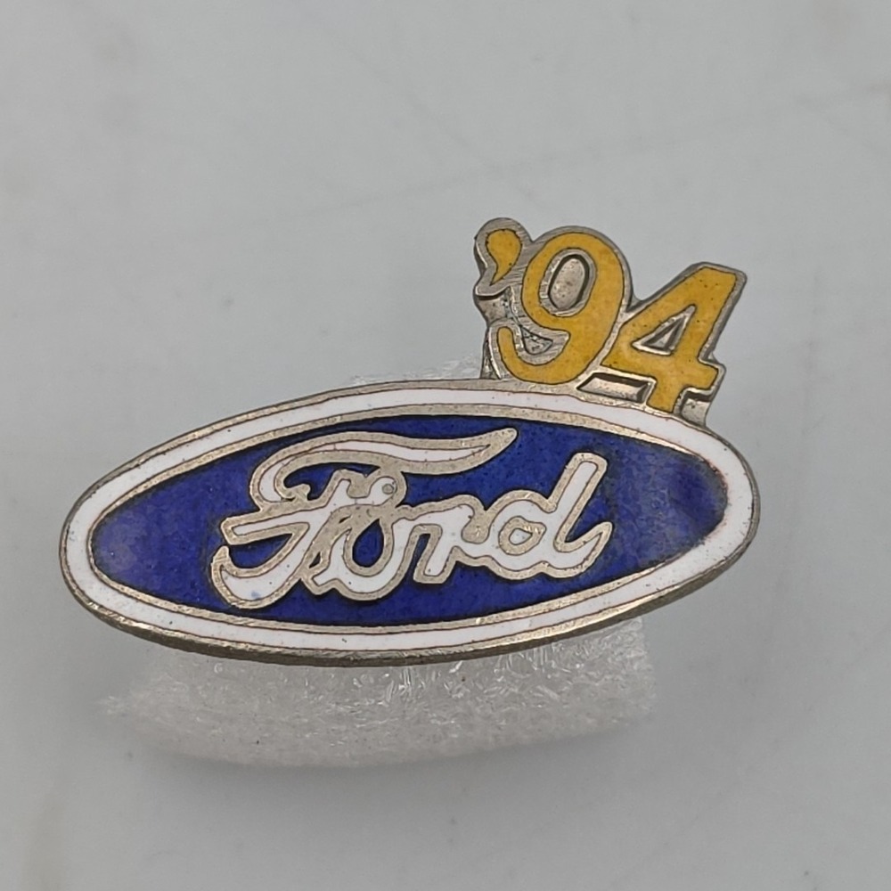 Vintage‎ FORD Classic Oval Logo 1994 Hat Lapel Pin Tie Tac 1.25"